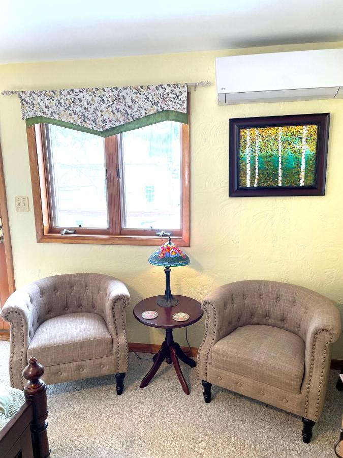 Hawk Valley Retreat & Cottages 갈레나 외부 사진