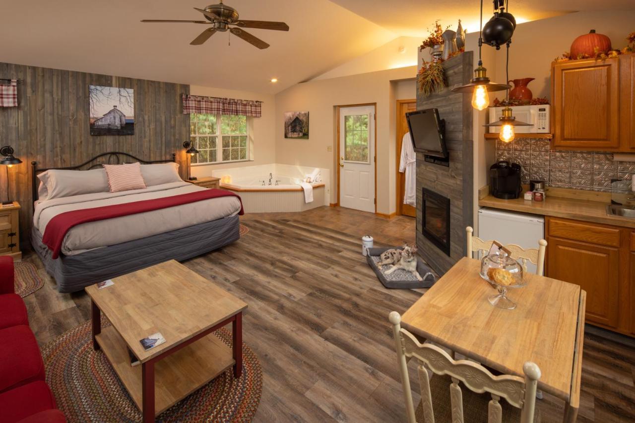 Hawk Valley Retreat & Cottages 갈레나 외부 사진