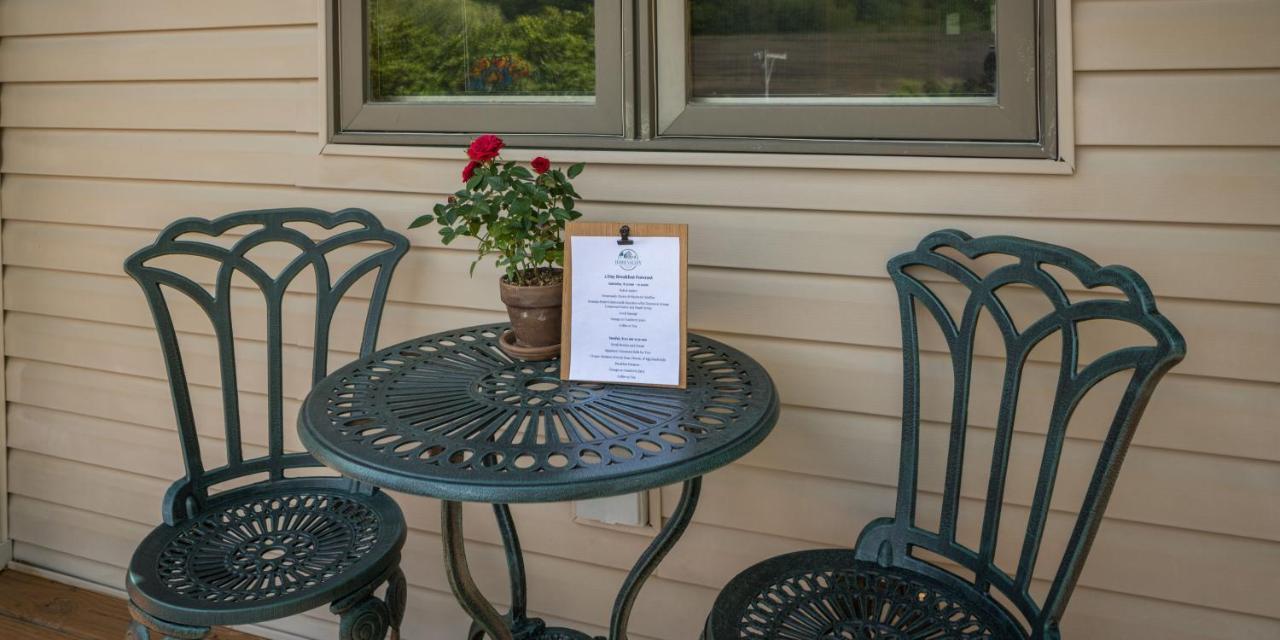 Hawk Valley Retreat & Cottages 갈레나 외부 사진